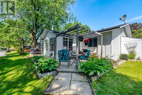 5 Tecumseth Pines Drive New Tecumseth ON L0G 1W0