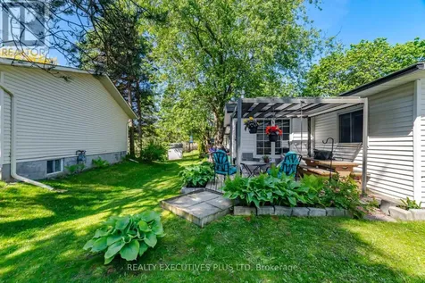 5 Tecumseth Pines Drive New Tecumseth ON L0G 1W0