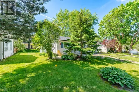 5 Tecumseth Pines Drive New Tecumseth ON L0G 1W0