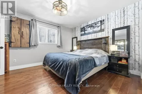 16 Heritage Drive Petawawa ON K8H 3J3