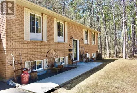 16 Heritage Drive Petawawa ON K8H 3J3