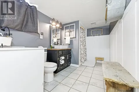 16 Heritage Drive Petawawa ON K8H 3J3
