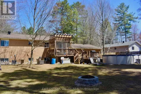 16 Heritage Drive Petawawa ON K8H 3J3