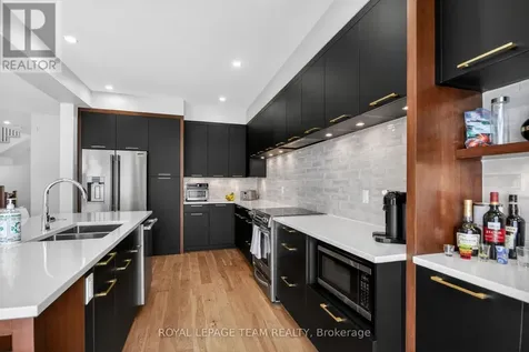 988 Beckton Heights Ottawa ON K2S 2X6