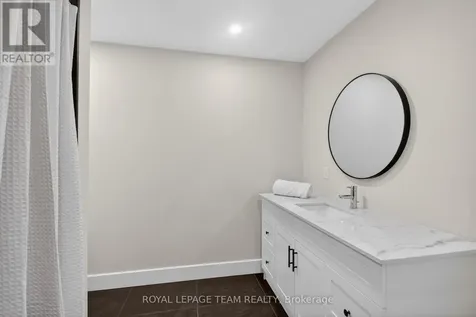 988 Beckton Heights Ottawa ON K2S 2X6