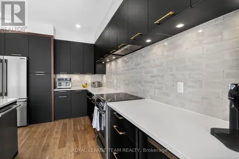 988 Beckton Heights Ottawa ON K2S 2X6