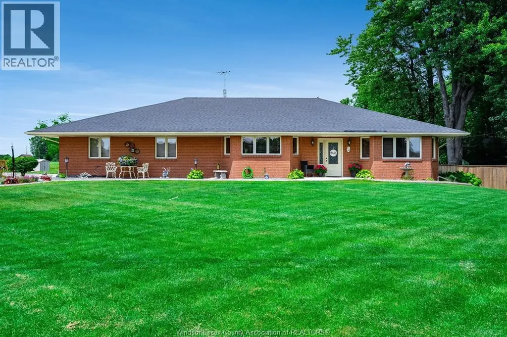 1462 County Road 22 Lakeshore ON N8L 0H9