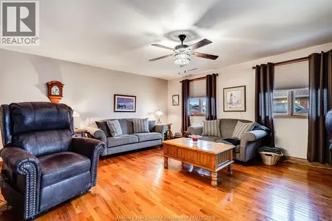 1462 County Road 22 Lakeshore ON N8L 0H9