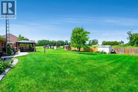 1462 County Road 22 Lakeshore ON N8L 0H9