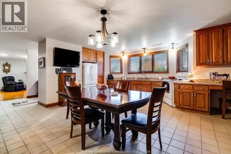 1462 County Road 22 Lakeshore ON N8L 0H9