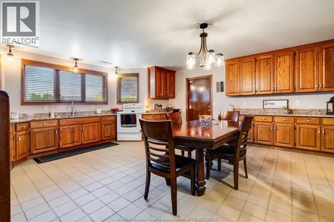 1462 County Road 22 Lakeshore ON N8L 0H9