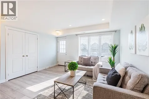 160 Rochefort Street Kitchener ON N2R 1V5