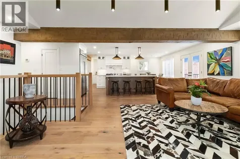 221 Old Onondaga Road East Brantford ON N3T 5L4