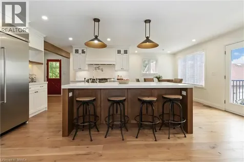 221 Old Onondaga Road East Brantford ON N3T 5L4