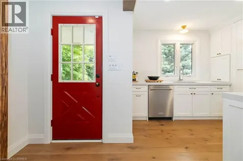 221 Old Onondaga Road East Brantford ON N3T 5L4