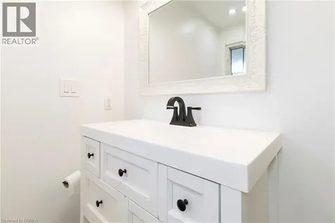 221 Old Onondaga Road East Brantford ON N3T 5L4