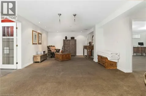 221 Old Onondaga Road East Brantford ON N3T 5L4