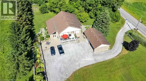 221 Old Onondaga Road East Brantford ON N3T 5L4
