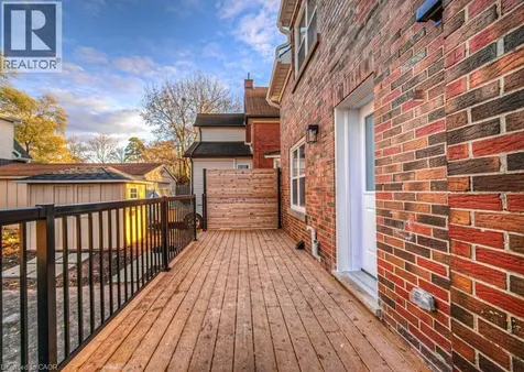 30 Dunbar Road South Waterloo ON N2L 2E3