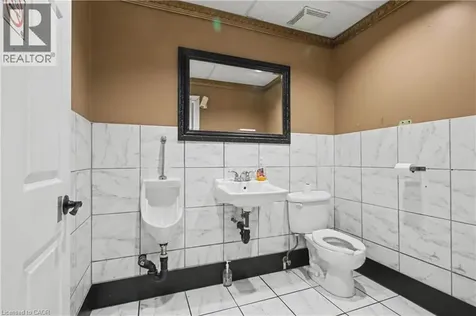 826 Queenston Road Hamilton ON L8G 4A8