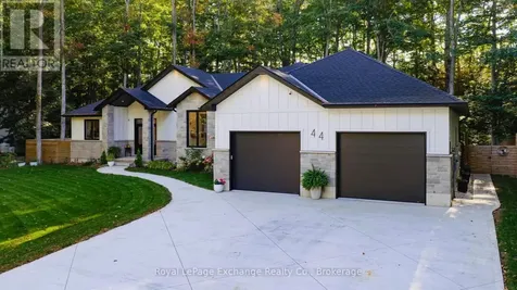 44 Blairs Trail North Huron-kinloss ON N2Z 0B3