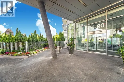 88 Park Lawn Road Etobicoke ON M8Y 0B5