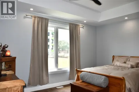 207 Essex Street Sarnia ON N7T 0C2