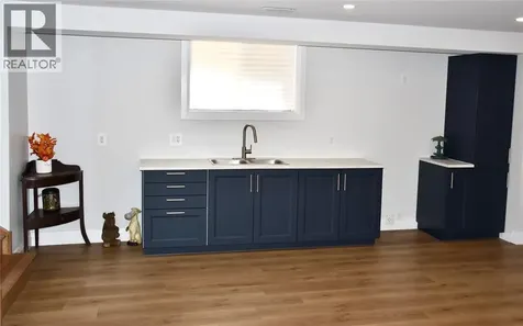 207 Essex Street Sarnia ON N7T 0C2