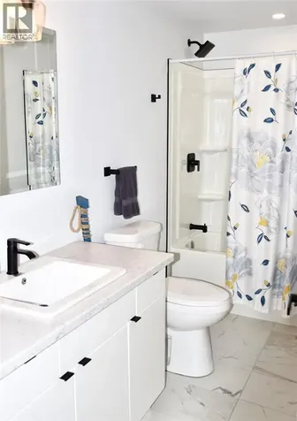 207 Essex Street Sarnia ON N7T 0C2