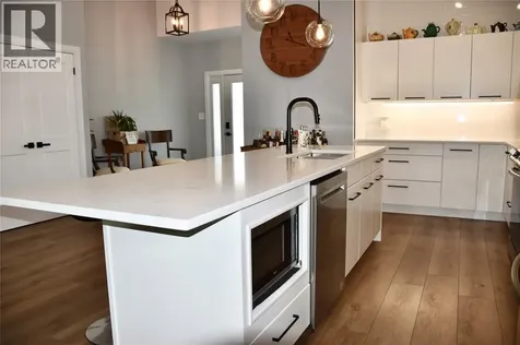 207 Essex Street Sarnia ON N7T 0C2