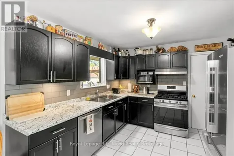 49 Dereham Drive Tillsonburg ON N4G 2B1