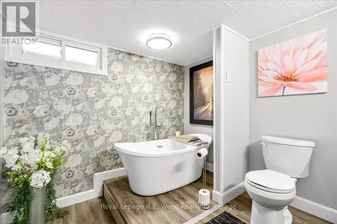 49 Dereham Drive Tillsonburg ON N4G 2B1
