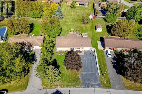 49 Dereham Drive Tillsonburg ON N4G 2B1