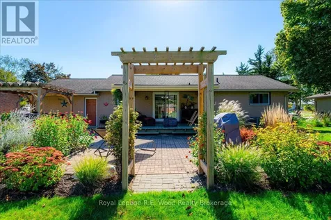 49 Dereham Drive Tillsonburg ON N4G 2B1