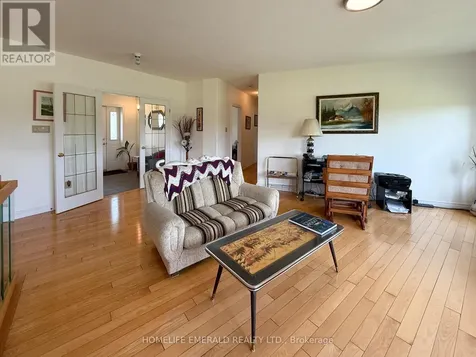 3175 3/4 Corners Clearview ON L0M 1N0
