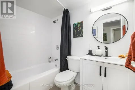 1380 Prince Of Wales Drive Ottawa ON K2C 3N5