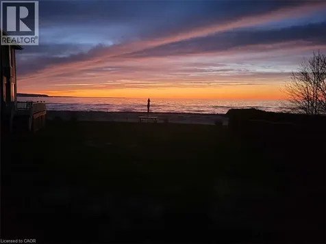 15 28th Street North Wasaga Beach ON L9Z 2E3