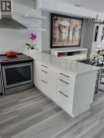 15 28th Street North Wasaga Beach ON L9Z 2E3