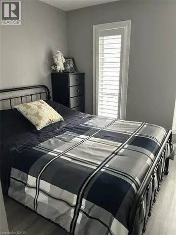 15 28th Street North Wasaga Beach ON L9Z 2E3