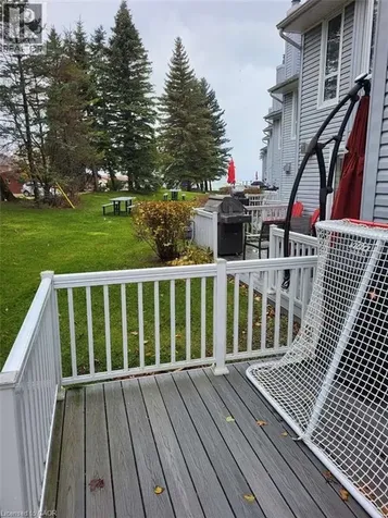 15 28th Street North Wasaga Beach ON L9Z 2E3