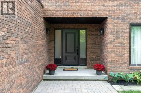 20 Arkendo Drive Oakville ON L6J 5T9