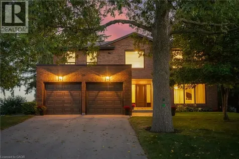 20 Arkendo Drive Oakville ON L6J 5T9
