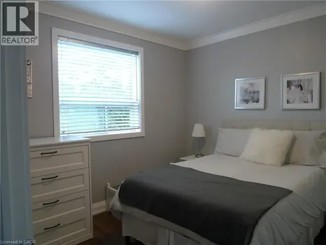 2373 King Street East Hamilton ON L8K 1X9