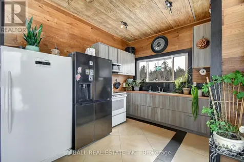 186 Lasswade Road North Kawartha ON K0L 1A0