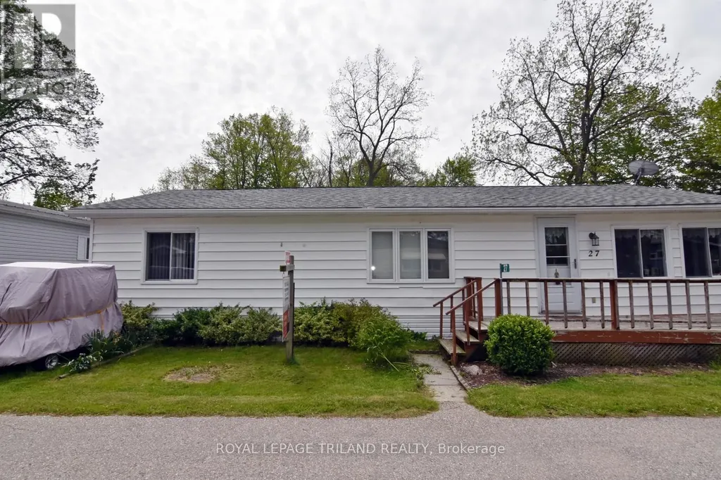 9385 Ipperwash Road Lambton Shores ON N0N 1J3