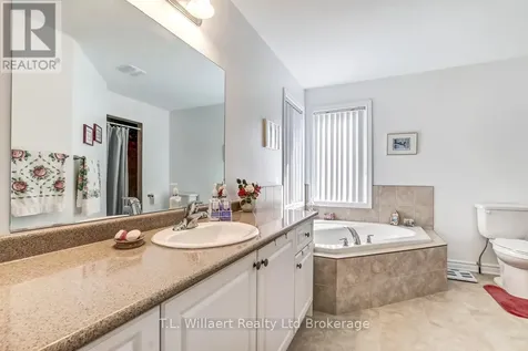 42 Seaton Crescent Tillsonburg ON N4G 0J8