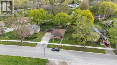 19 Broadway Street Lambton Shores ON N0N 1J0
