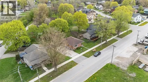 19 Broadway Street Lambton Shores ON N0N 1J0