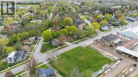 19 Broadway Street Lambton Shores ON N0N 1J0