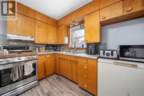 19 Broadway Street Lambton Shores ON N0N 1J0